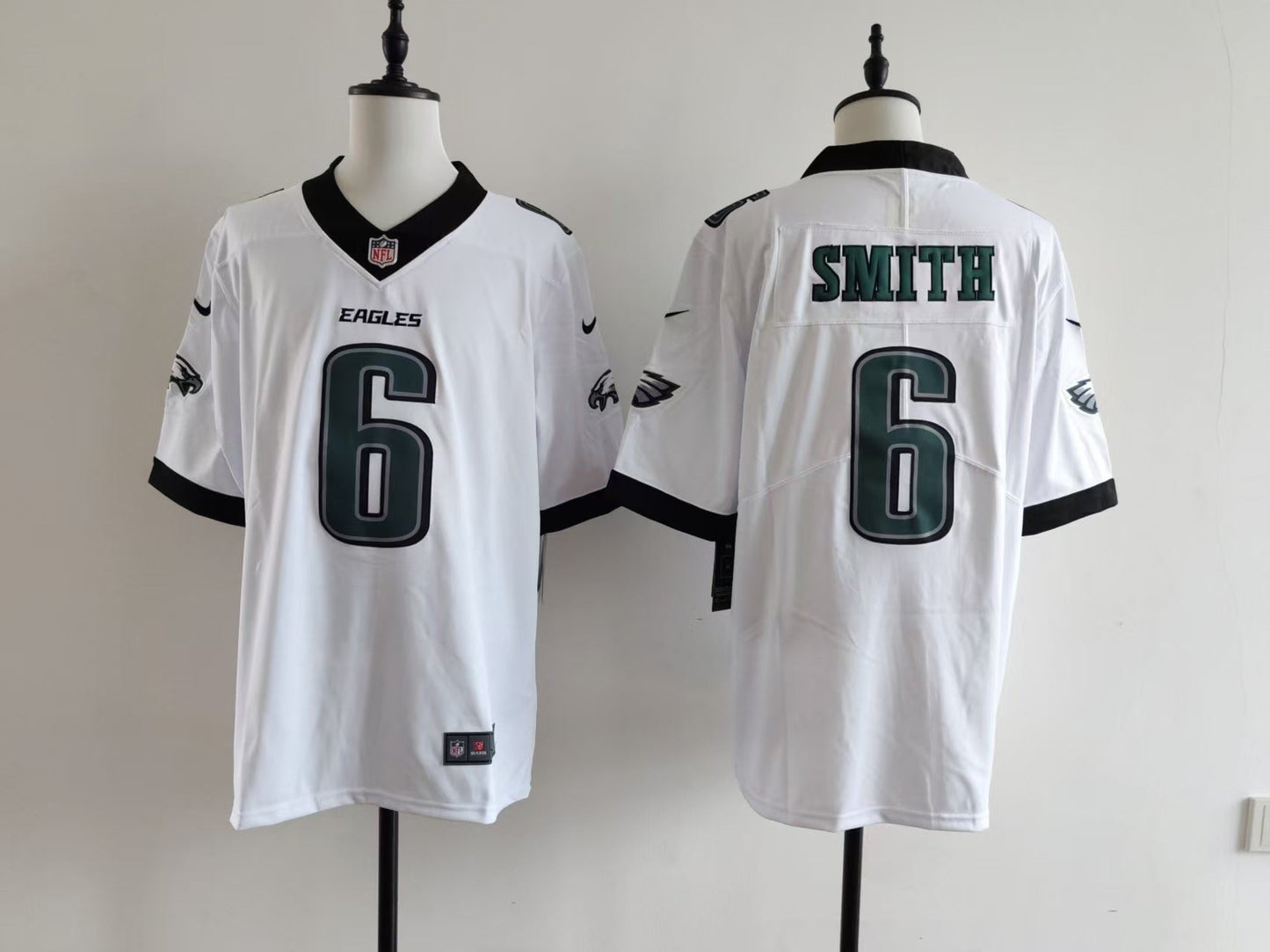 Men's Philadelphia Eagles DeVonta Smith  Jersey-white